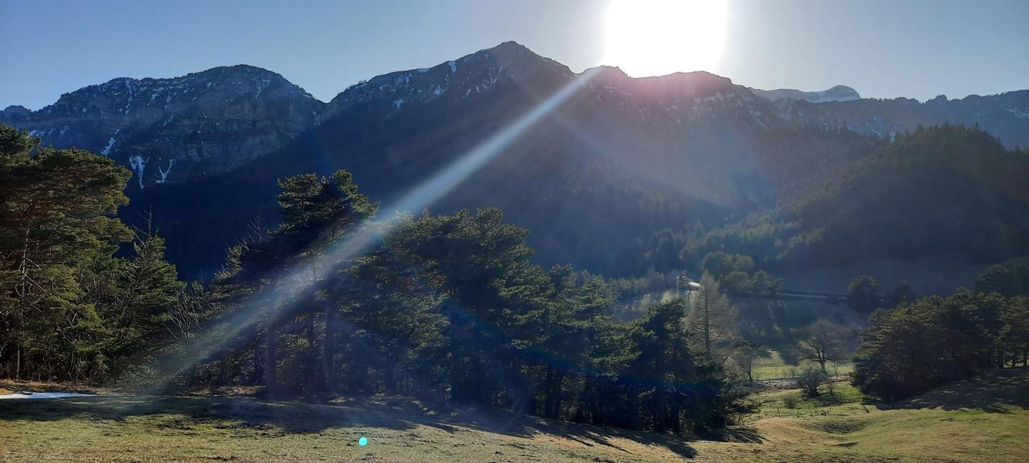 Les Vagabonds Du Mont Panzió Chichilianne Kültér fotó