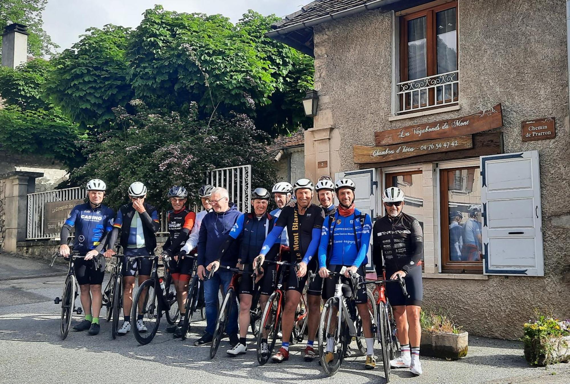 Les Vagabonds Du Mont Panzió Chichilianne Kültér fotó